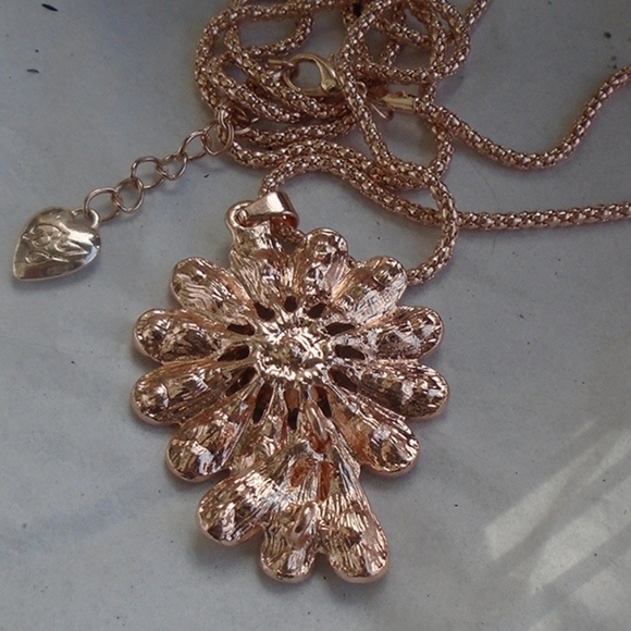 Gold Color Necklace Blue Rhinestone & Crystals - Picture 5 of 5